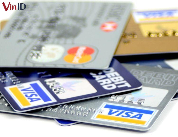 Phí rút tiền Techcombank khác nhau theo từng loại thẻ