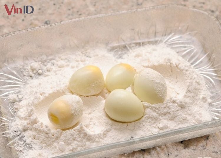 Tuyệt chiêu làm trứng cút chiên bơ thơm ngon, béo ngậy, hấp dẫn
