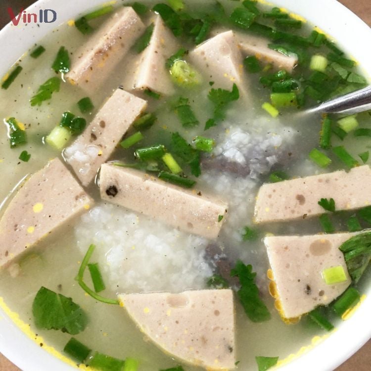 Cháo chả bò