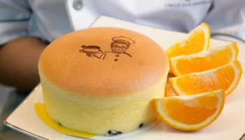 Uncle Lu's Cheesecake giảm ngay 30% cho người dùng app VinID