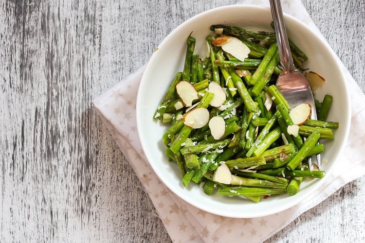 Salad măng tây