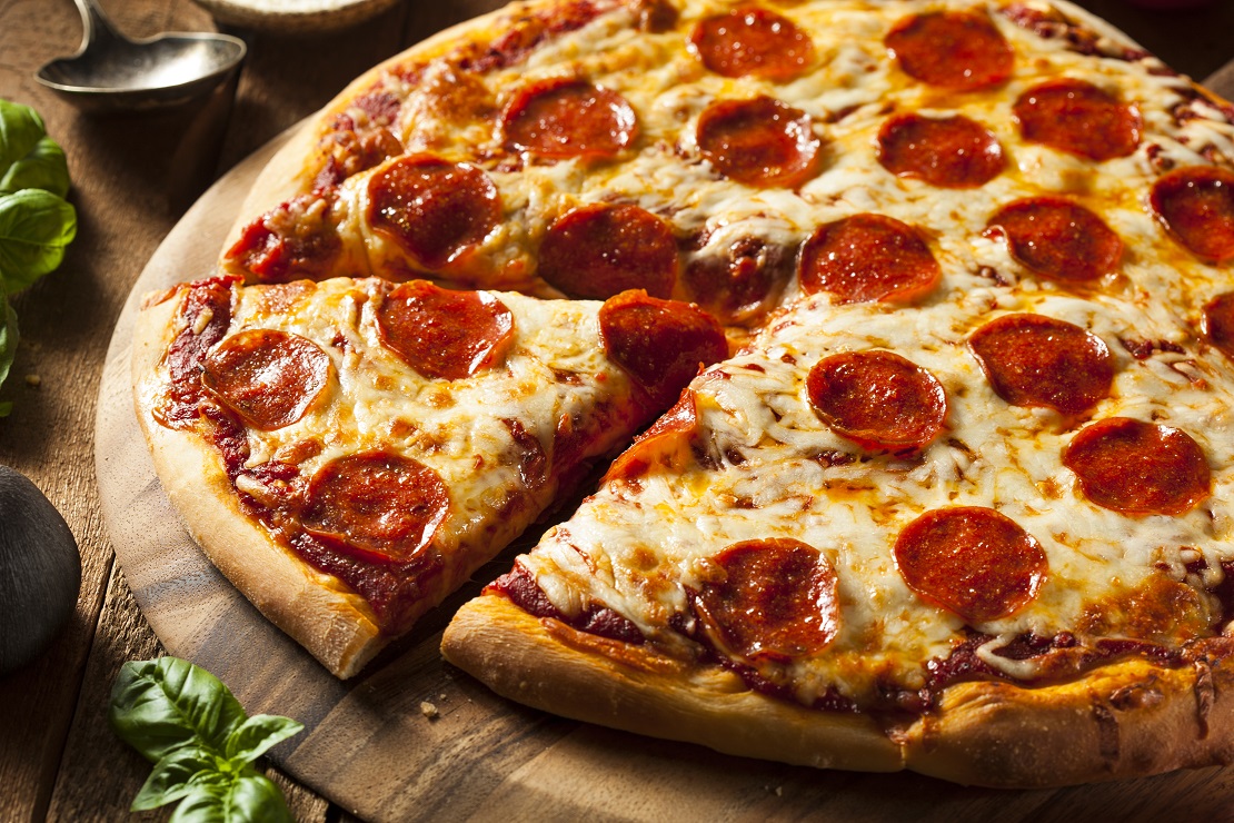 Bánh pizza tại nhà có cách nào để tăng thêm giá trị dinh dưỡng cho bé không?