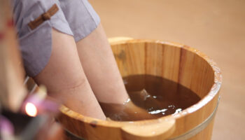 ngâm chân thảo dược