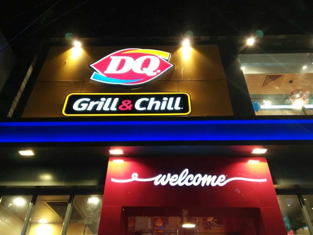 cửa hàng Dairy Queen