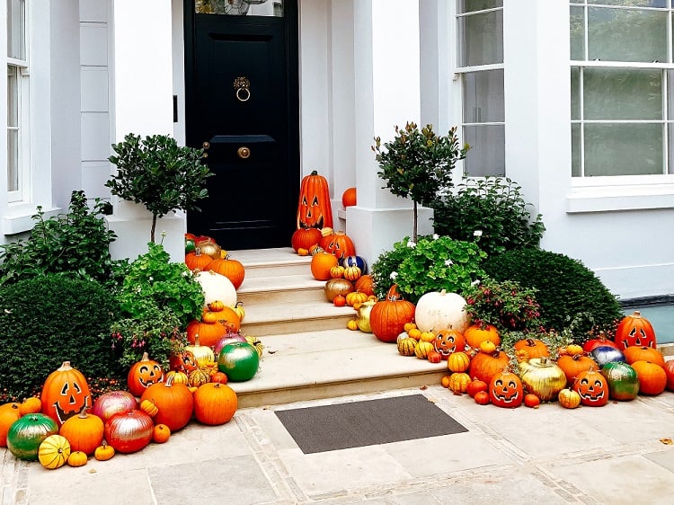 trang trí Halloween bằng bí ngô