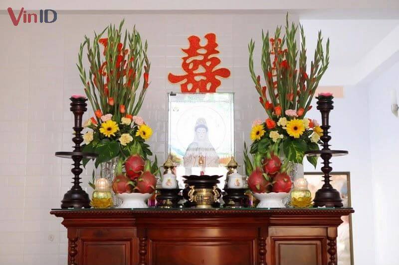Chưng hoa ngày Tết là một phong tục lâu đời của người Việt