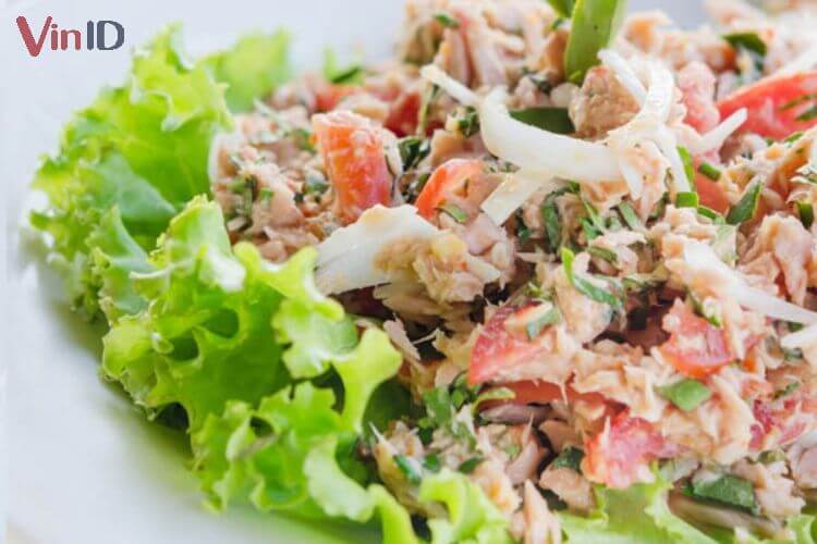 Thành phẩm salad cá ngừ đóng hộp siêu hấp dẫn