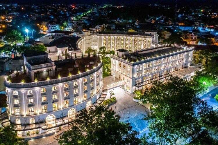 Silk Path Grand Hue Hotel & Spa thuộc top khách sạn Huế 5 sao sang trọng bậc nhất tại Huế