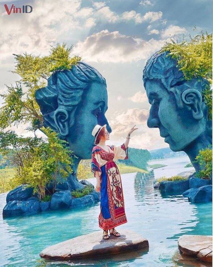 Hồ vô cực làng Đất Sét