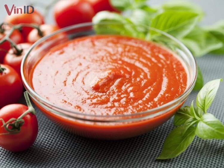 Sốt cà chua là một trong những nguyên liệu chính 