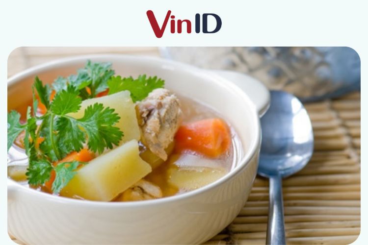 Canh gà rau củ củ