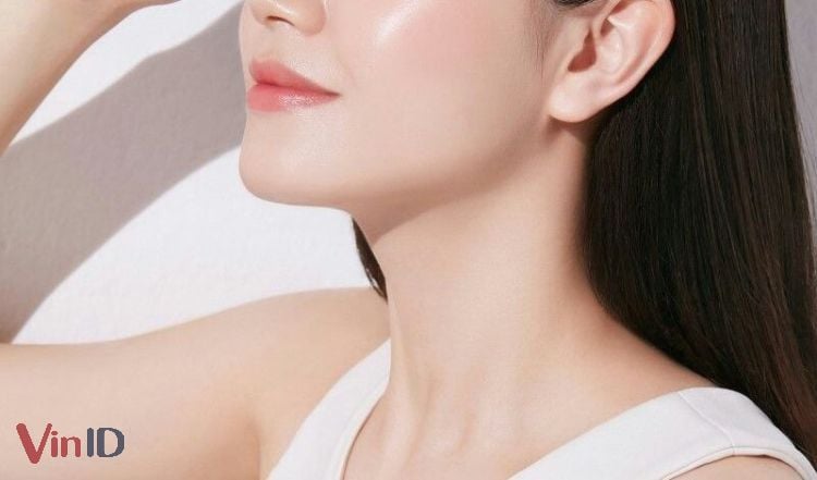 Chân gà cung cấp collagen làm đẹp da.