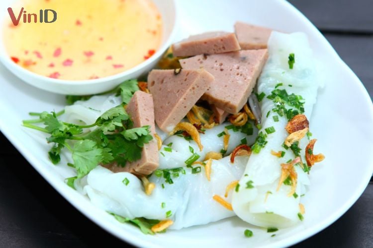 Bánh cuốn chả bò