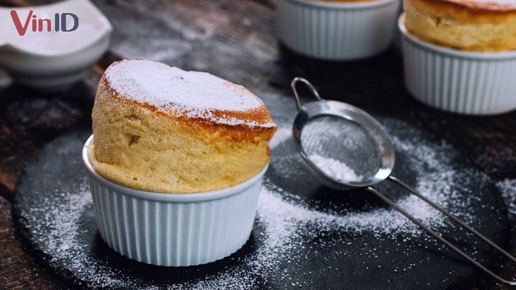 Bánh Soufflé vani trứng.