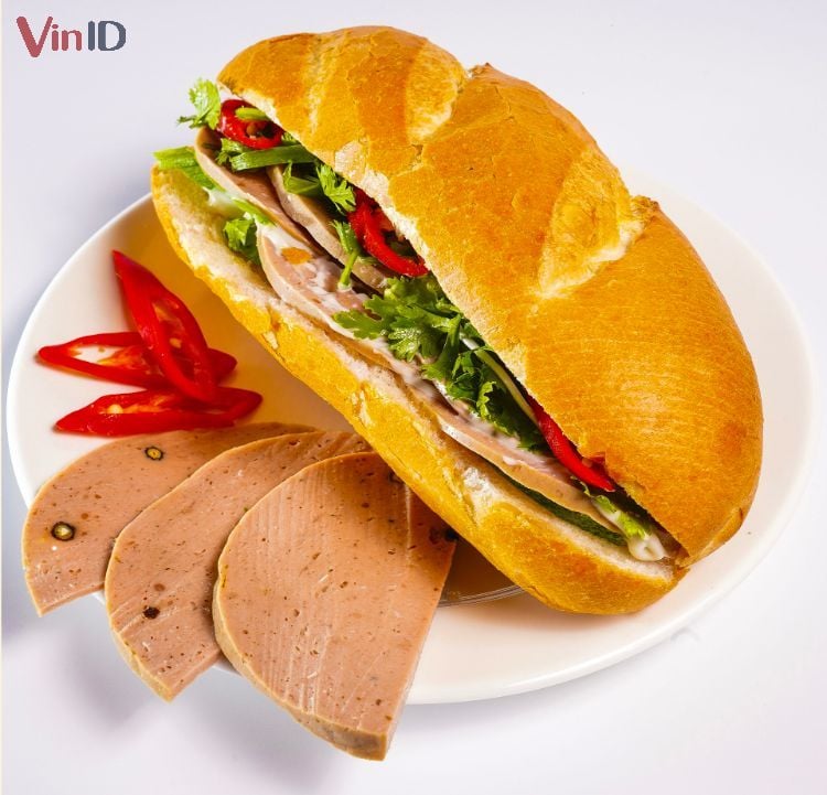 Bánh mì chả bò 