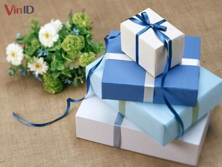 Top 10 món quà tặng sinh nhật bựa cho bạn thân gây bất ngờ