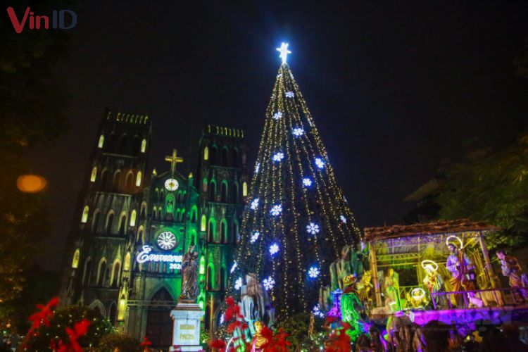 Nhà thờ lớn Hà Nội cổ kính vào dịp Giáng sinh