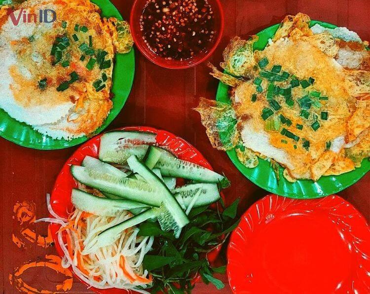 Bánh ép Gia Di - đồ ăn vặt đặc trưng của giới trẻ xứ Huế
