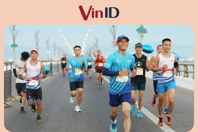 Hướng mắt nhìn thẳng khi chạy marathon