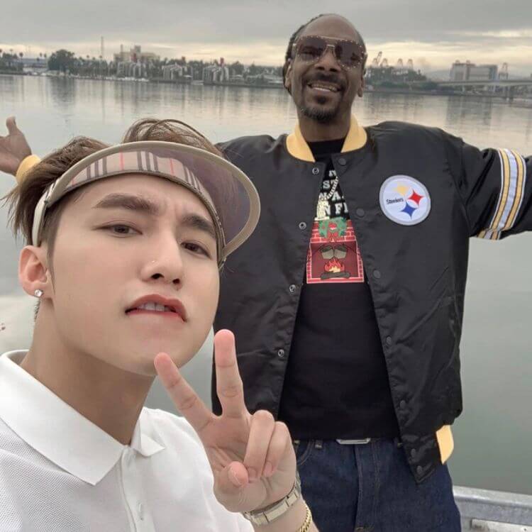Sơn Tùng hợp tác cùng rapper Snoop Dogg trong MV “Hãy trao cho anh”
