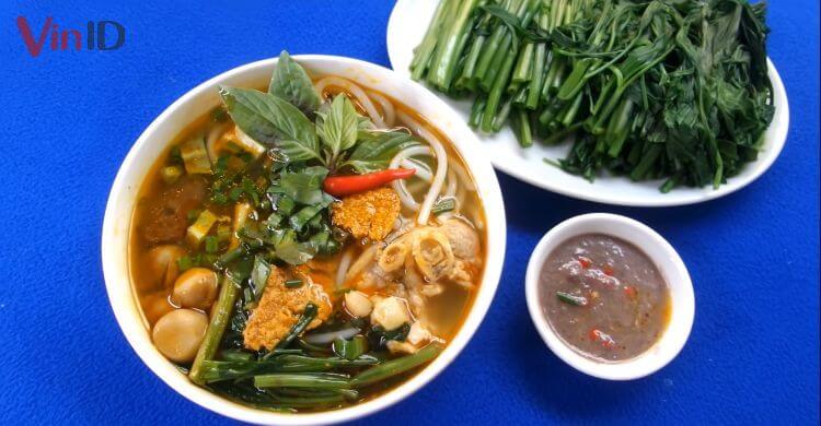 Canh bún thịt băm