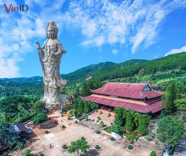 Chùa Linh Ẩn Đà Lạt – nơi có tượng Phật Quan Âm khổng lồ linh thiêng