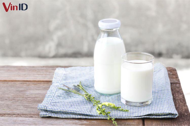 Sữa tươi kết hợp với bơ cho làn da mềm mịn