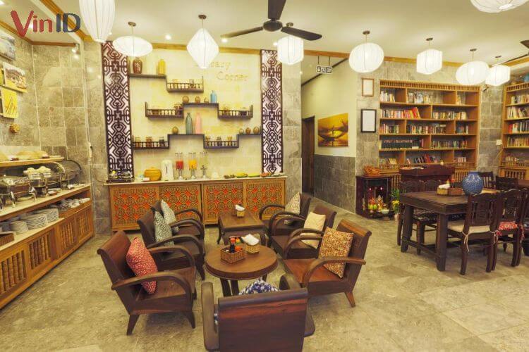 Khách sạn sở hữu không gian mang đậm nét truyền thống của Việt Nam