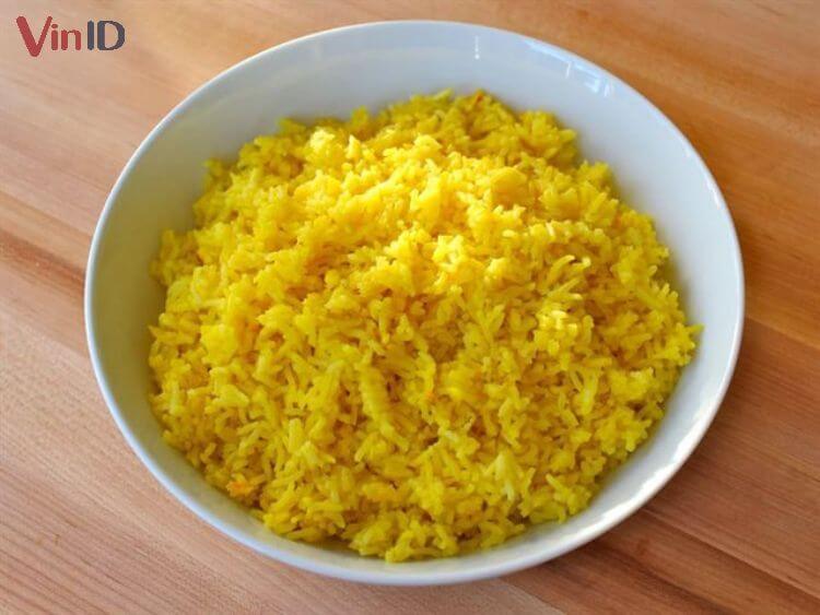 Gạo nghệ thơm, có màu vàng rất đẹp