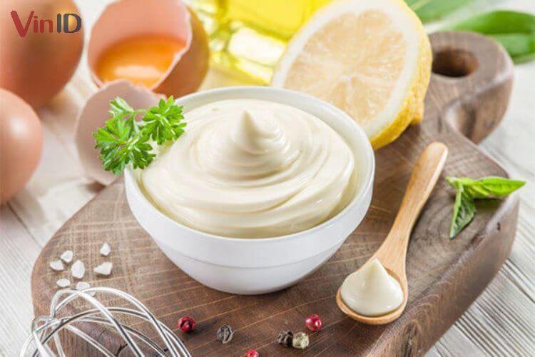 Sốt mayonnaise thích hợp với các món chiên hoặc rau củ