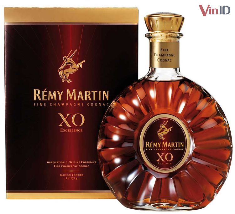 Remy Martin - nhãn hiệu rượu lâu năm, bảo chứng cho chất lượng và đẳng cấp.