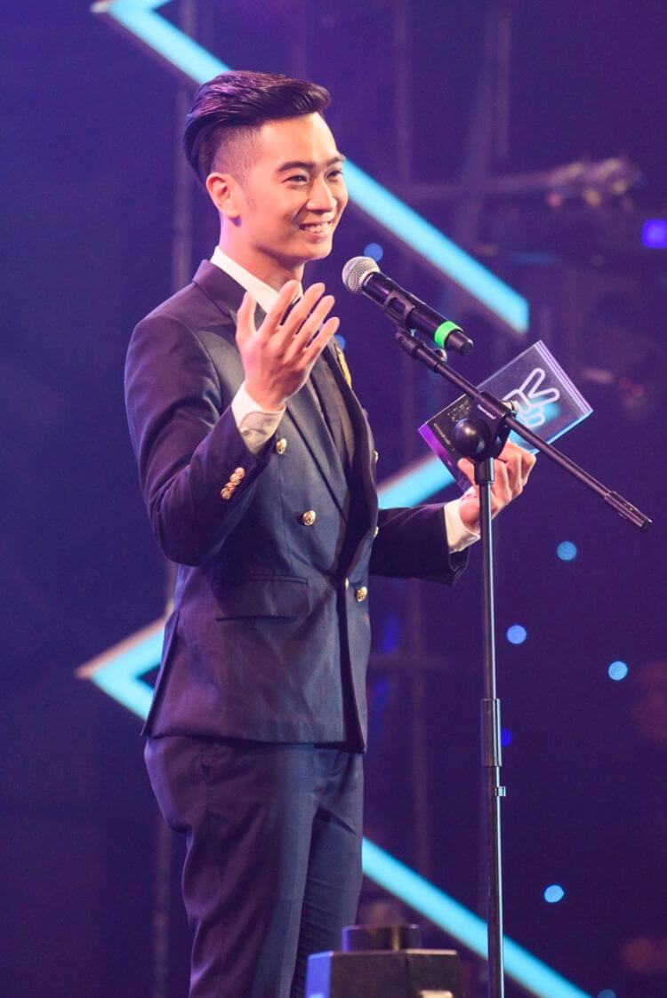 Slim V nhận giải Nghệ sĩ châu Á xuất sắc nhất