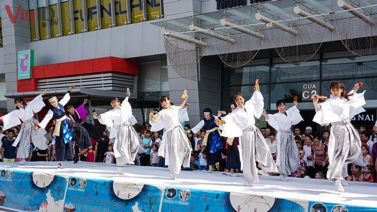 Nhật Bản tổ chức Tết Trung thu hai lần một năm